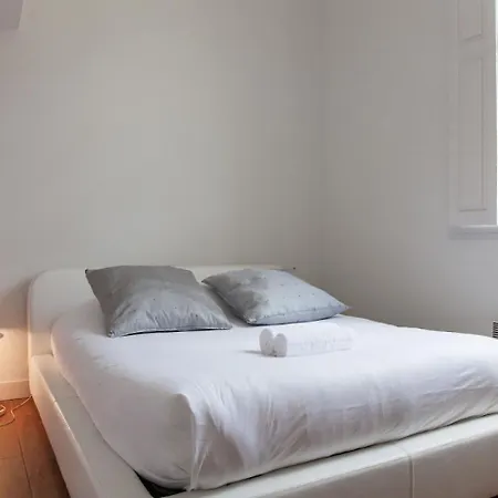 Observance Apartment *